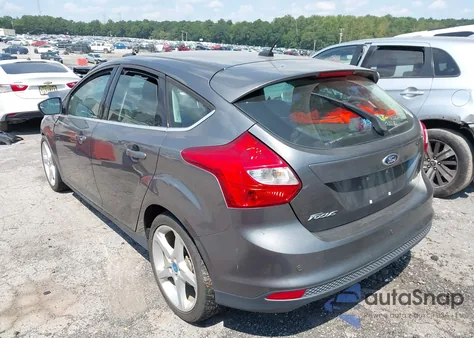 2012 Ford Focus Titanium z USA, uszkodzony, nr VIN 1FAHP3N26CL434121